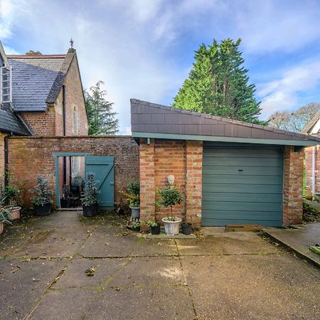 Country House With 7 Bedrooms And 3 Buildings Market Rasen Exterior photo