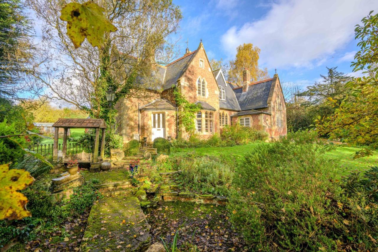 Country House With 7 Bedrooms And 3 Buildings Market Rasen Exterior photo