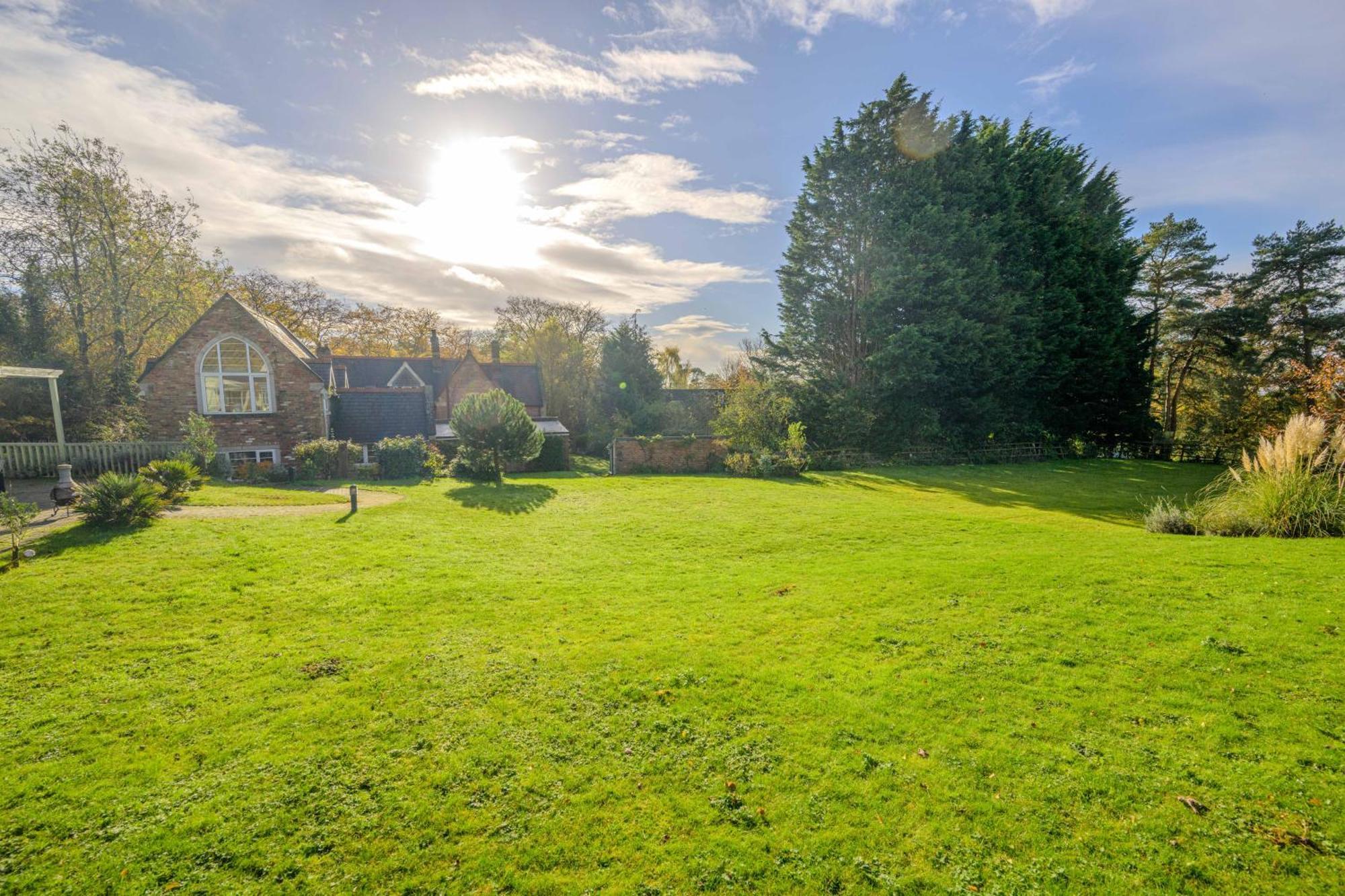 Country House With 7 Bedrooms And 3 Buildings Market Rasen Exterior photo