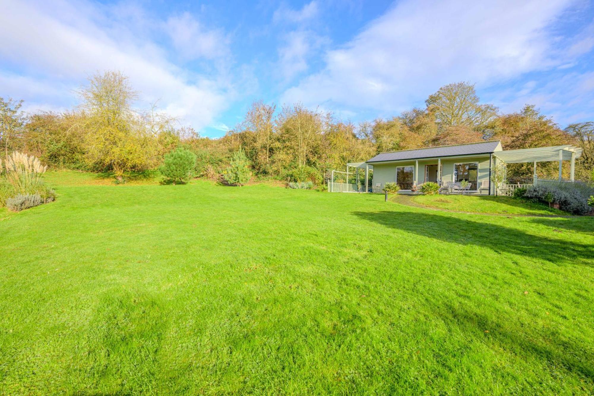 Country House With 7 Bedrooms And 3 Buildings Market Rasen Exterior photo