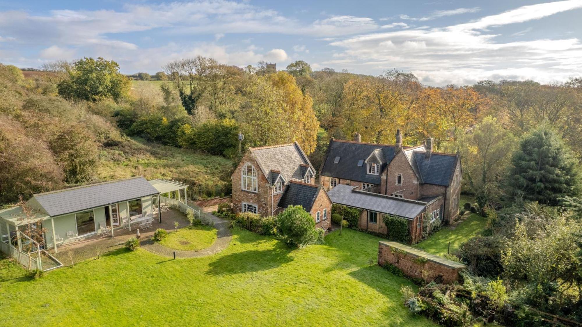 Country House With 7 Bedrooms And 3 Buildings Market Rasen Exterior photo